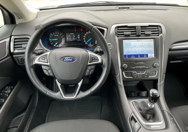 Ford Mondeo cena 65900 przebieg: 155512, rok produkcji 2019 z Starogard Gdański małe 529